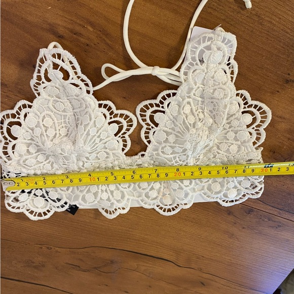Urban Outfitters Out From Under Lace Bralette Ivory Size Small New W/ Flaws - Picture 10 of 12